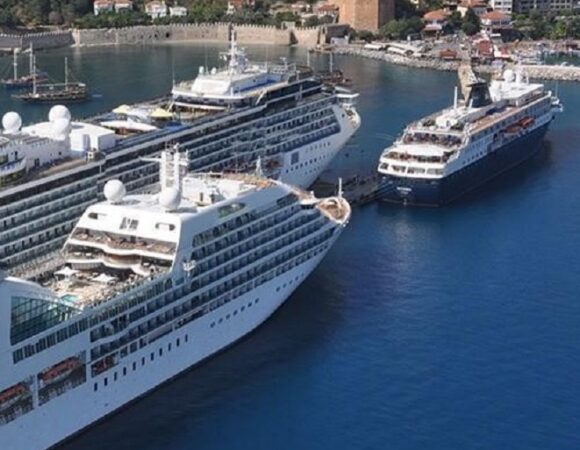 Beste Antalya Ausflug vom Antalya Hafen