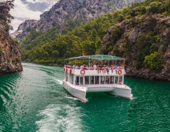 Green Canyon Boat Tour